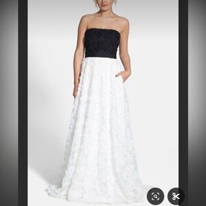 NWT Adrianna Papell Strapless Gown Dress Black & White Petal Flutter Size US 10